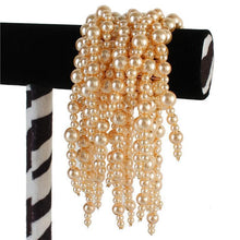 Load image into Gallery viewer, White Pearls Fringed Chunky Bracelet