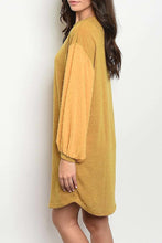 Load image into Gallery viewer, BOAT NECK BUBBLE SLEEVE